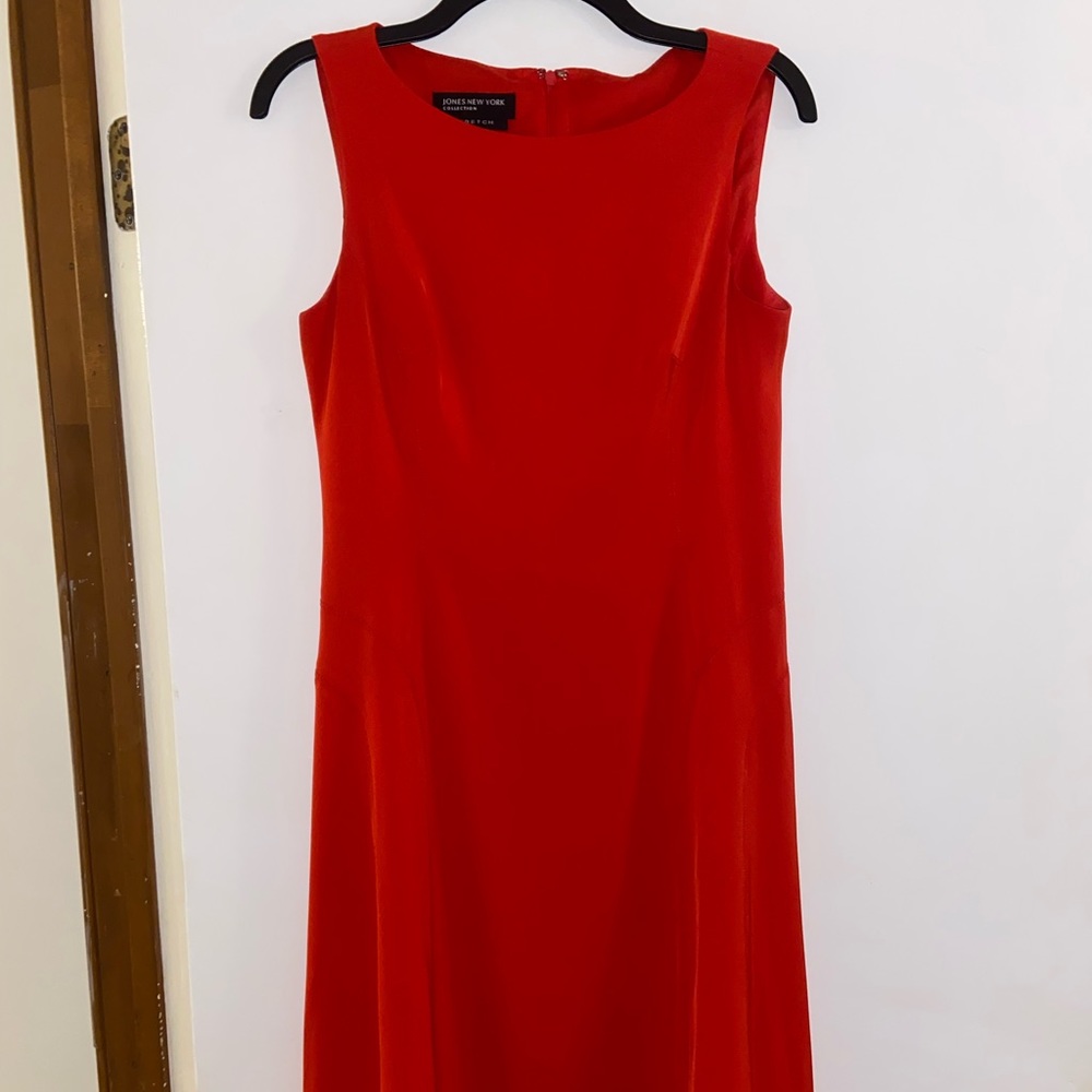 Sz 6 solid red Jones New York dress